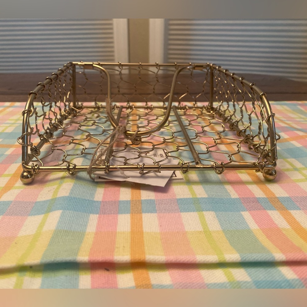 Gold Colored Napkin Holder With Swivel Arm, Tabletop Wired Metal Napkin Holder - Picture 9 of 12